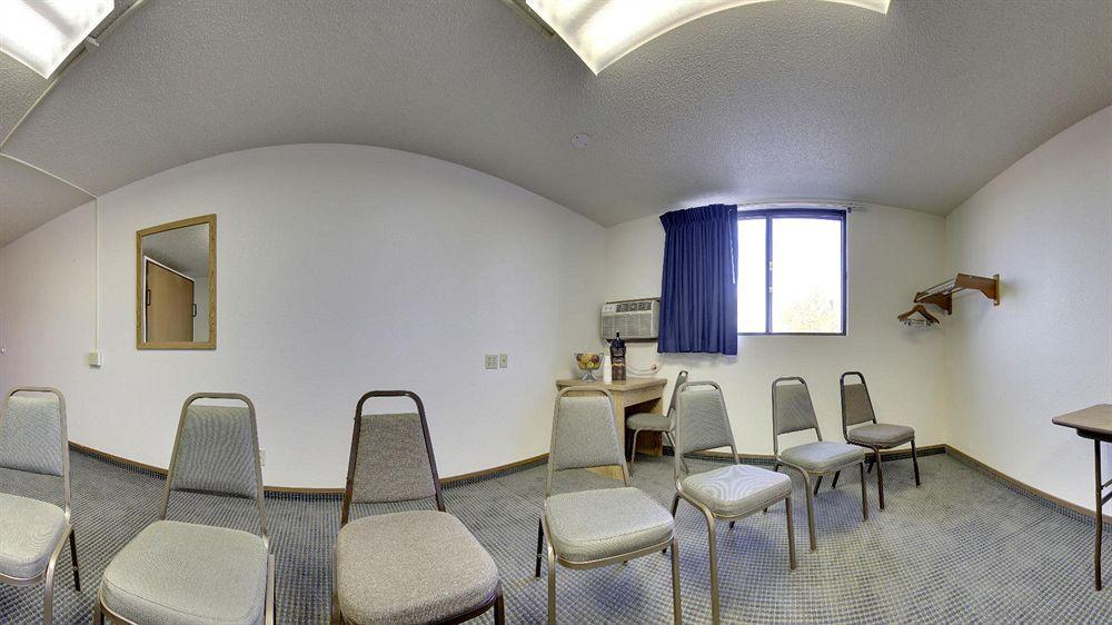 Super 8 By Wyndham Kirksville-University Area Экстерьер фото