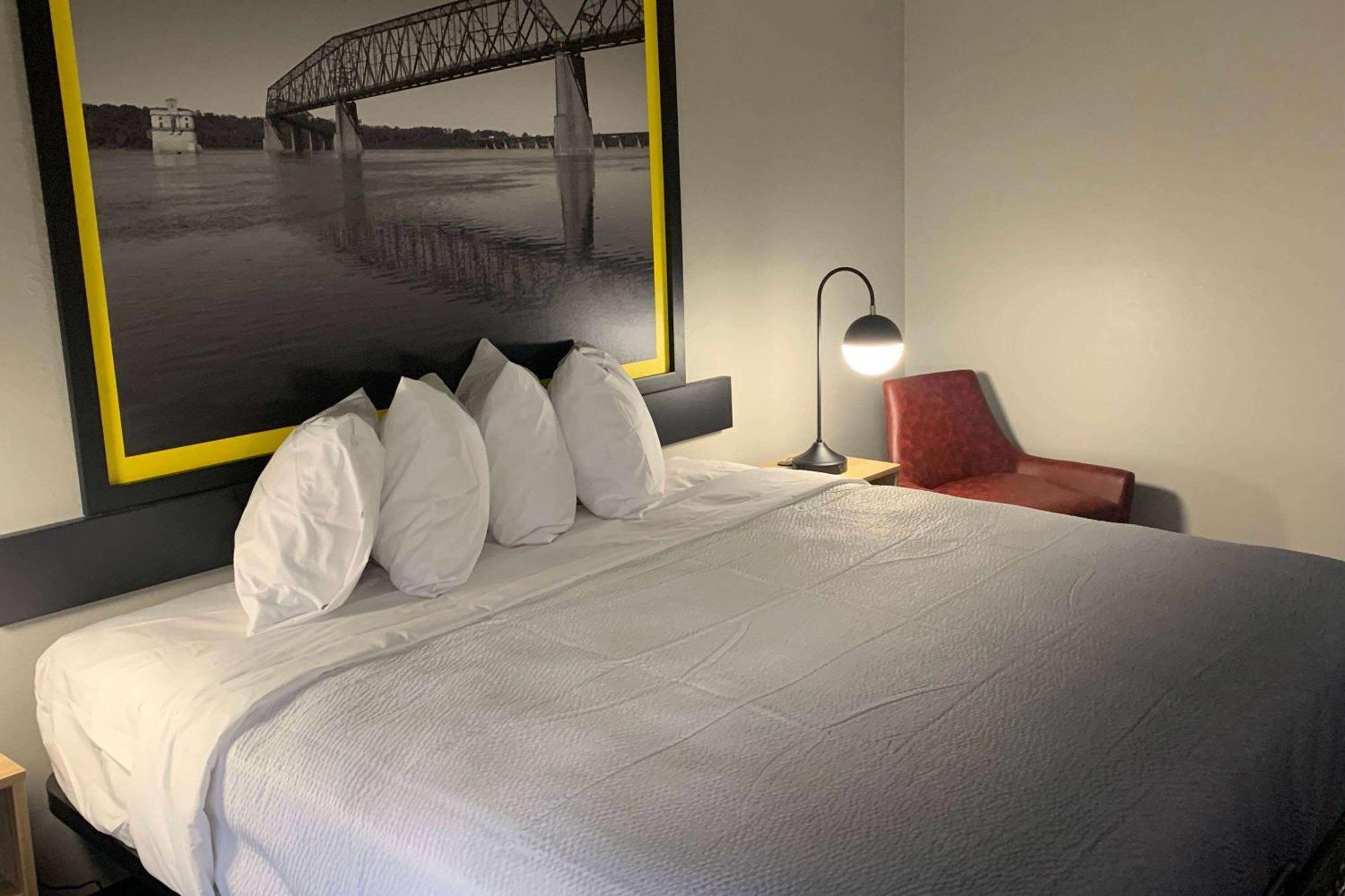 Super 8 By Wyndham Kirksville-University Area Экстерьер фото